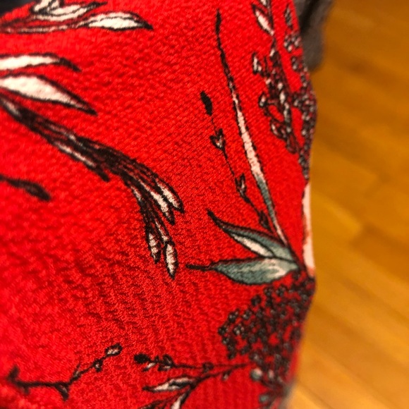 Red floral romper - Picture 10 of 11